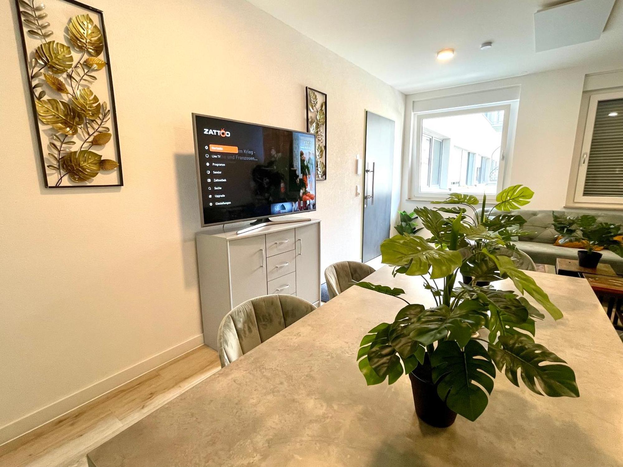 Neu Goldstadt Wunderschoenes 2 Zimmer Apartament Schloessle Zentrum Pforzheim Kültér fotó